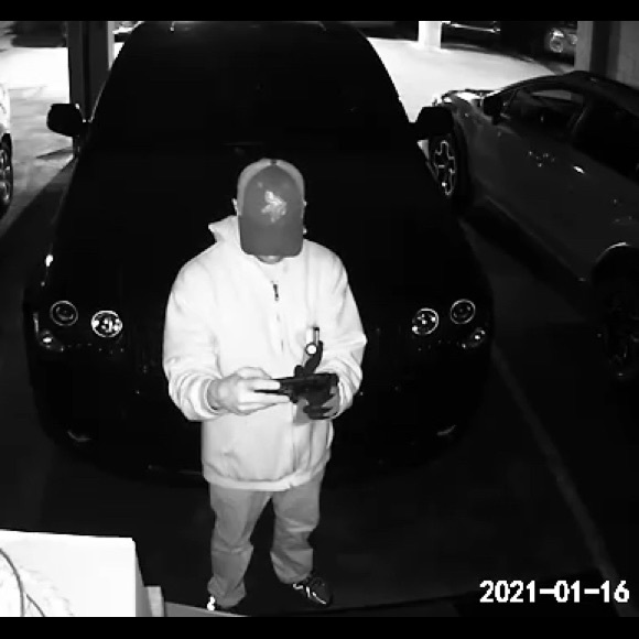 Meet your Posher, Devin - Picture 3 of 3